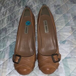 Steve Madden Tan Heeled Pumps with Buckle Detail